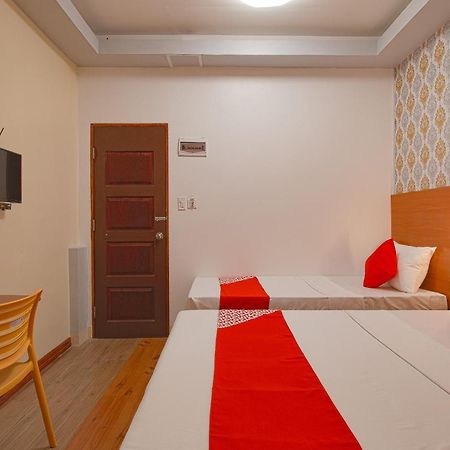 Oyo 685 K Fortune Apartelle Мактан Экстерьер фото