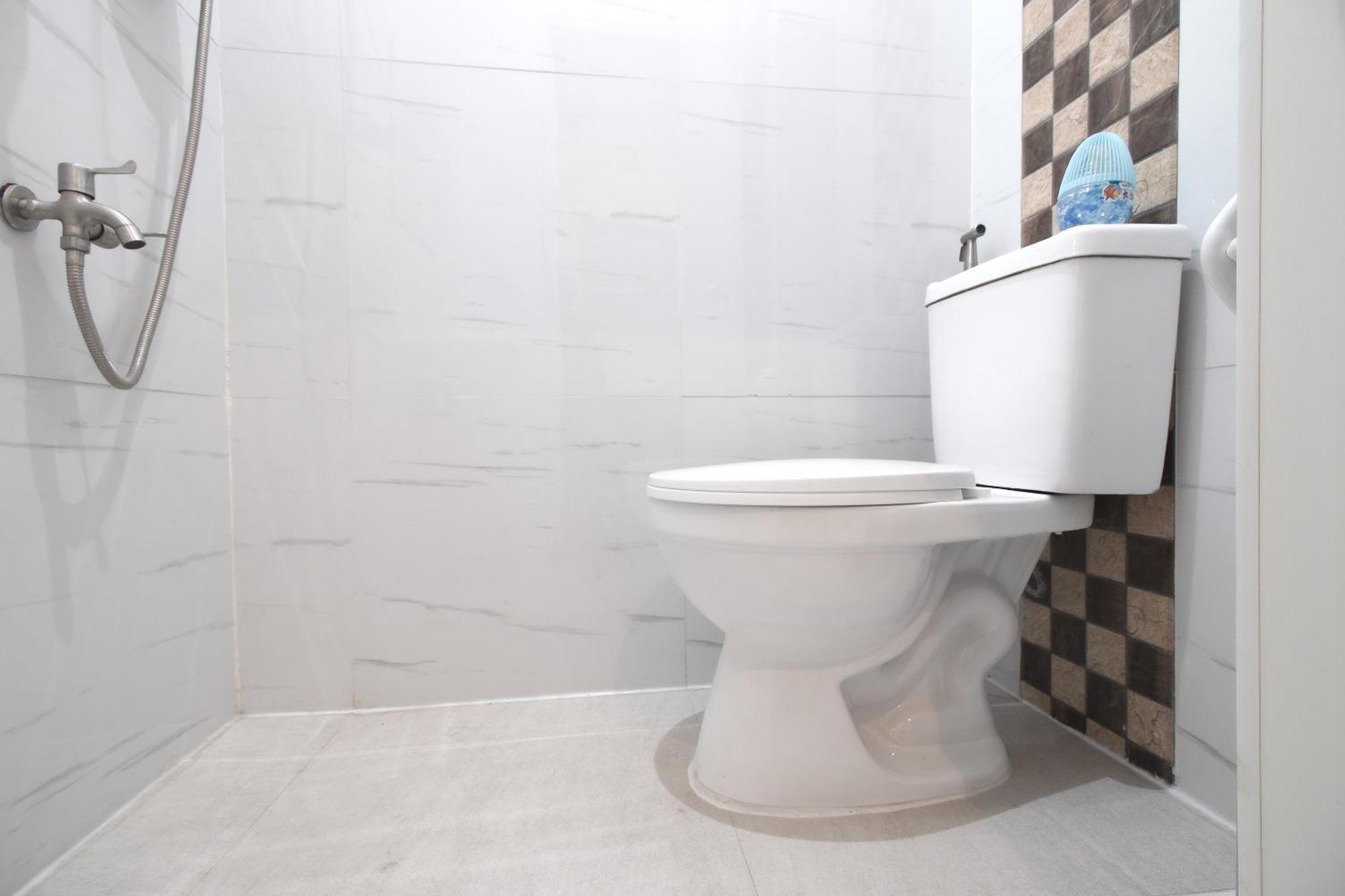 Oyo 685 K Fortune Apartelle Мактан Экстерьер фото